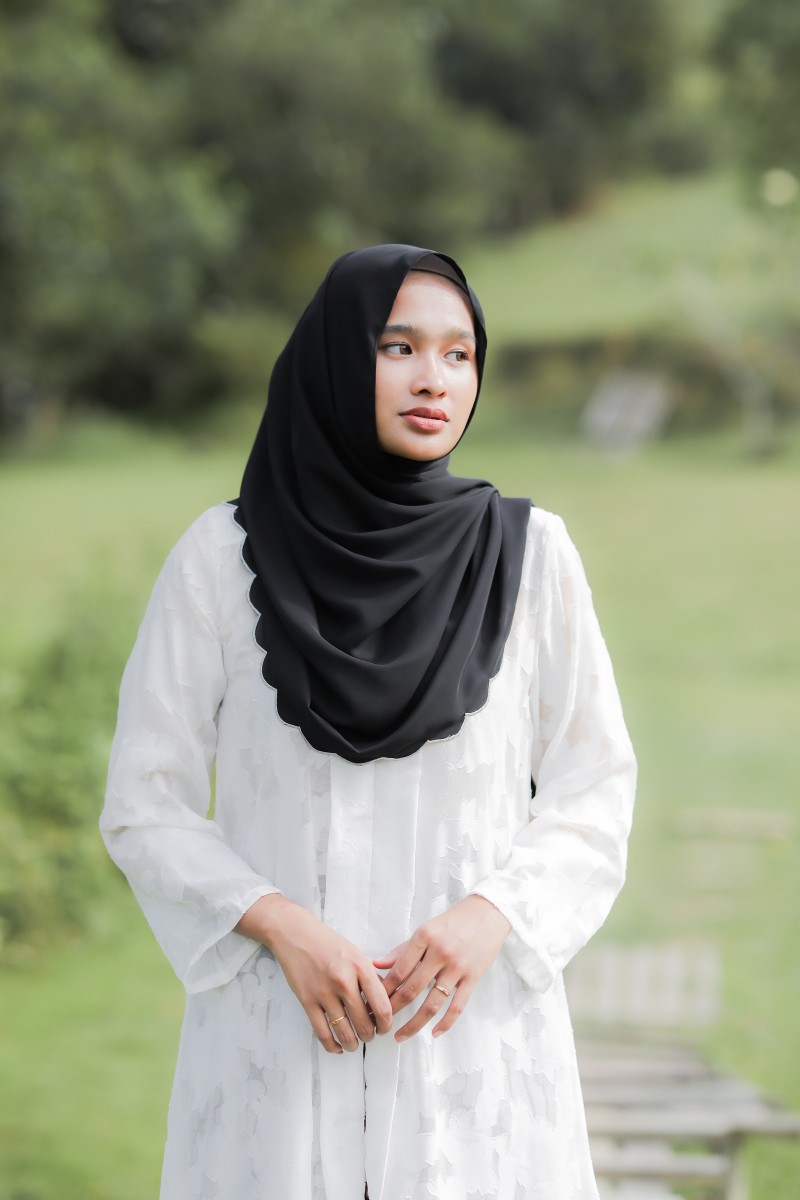 Athea Sulaman in Jet Black